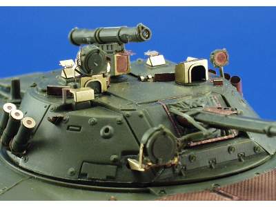 BMP-2 1/35 - Zvezda - image 8