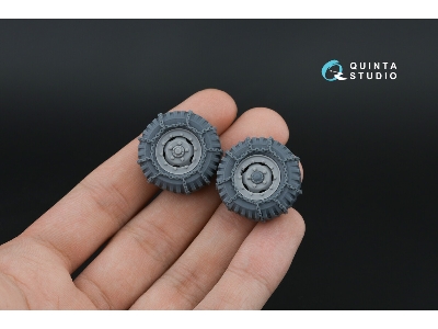 Dodge Wc Family - 3-d Printed Tyre Set With Chains (For Zvezda Kits) - image 4
