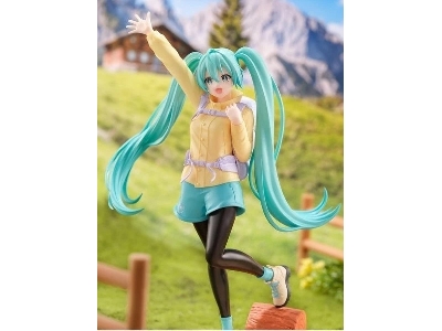 Hatsune Miku Holiday Memories - Mountain Climbing - image 4