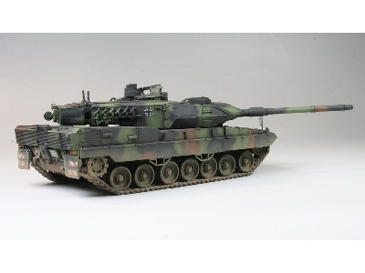 Leopard 2 A7v German Mbt - image 4