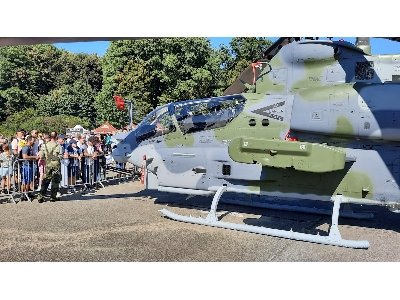Ah-1z Viper, Czech Air Force - image 3