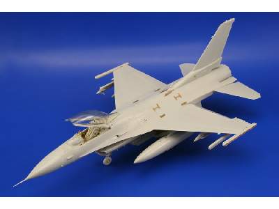 F-16CJ Block 50 1/48 - Tamiya - image 4