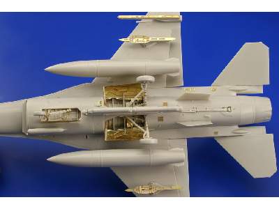 F-16CJ Block 50 1/48 - Tamiya - image 9