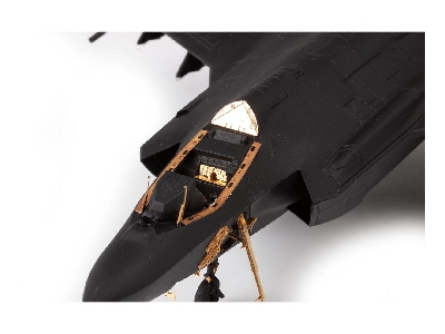 F-35A 1/72 - REVELL - image 8