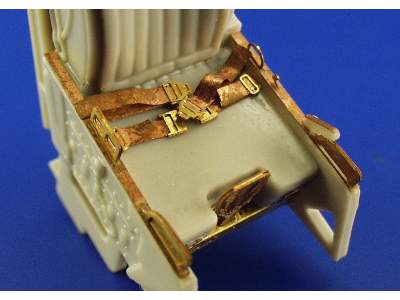 F-15C ejection seat 1/32 - Tamiya - image 3