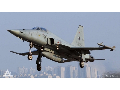 Northrop Kf-5e Tiger Ii Fighter In Rokaf Service (Ca.1980s - Present) - image 1
