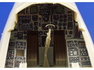 F-15C interior 1/32 - Tamiya - image 2