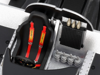 Porsche 962c Jagermeister - image 6