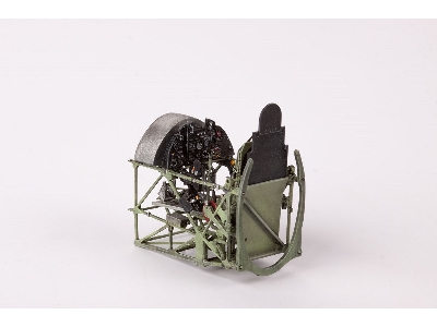 Tempest Mk. V w/  early wheels LöökPlus 1/48 - image 3