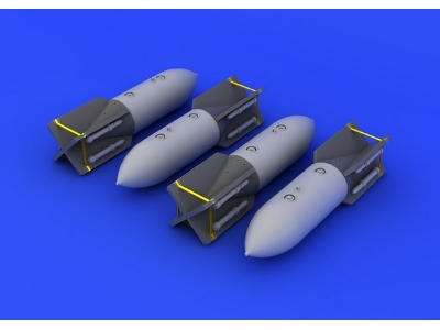 SC 250 German bombs 1/48 - image 1
