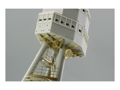 USS ARIZONA - PART I.  1/200 - Trumpeter - image 36
