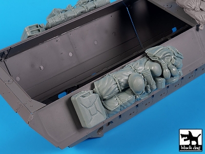 Sd.Kfz. 251/1 Accessories Set No.2 (For Das Werk) - image 3