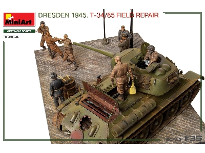 Dresden 1945 T-34/85 Field Repair - Big Set - image 10