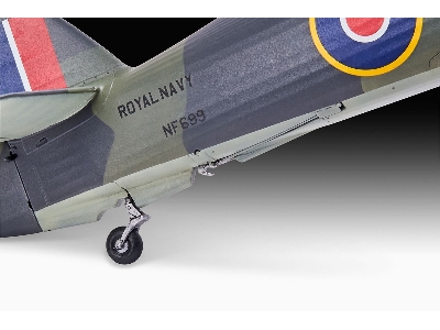 Hawker Sea Hurricane Mk.Iic - image 9