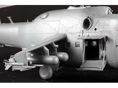 Mil Mi-24 A Hind-b - image 11