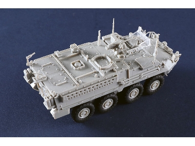 M1130 Stryker Command Vehicle - image 5
