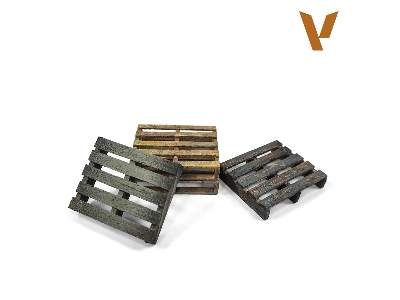 Wooden Pallets (4pcs) - image 1