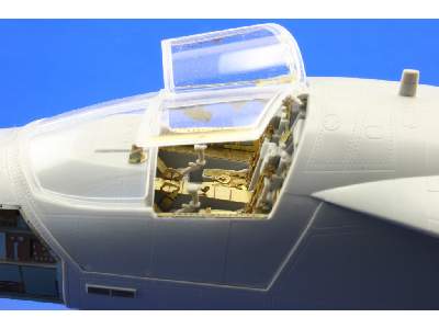 F-111 late seatbelts 1/48 - Hobby Boss - image 5