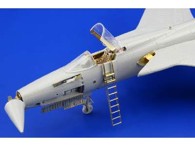 F-105D exterior 1/72 - Trumpeter - image 7