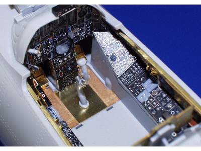 F-105D interior 1/32 - Trumpeter - image 7