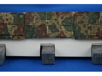 Four Different Zimmerit Pouches - image 3
