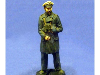 U-boot Officer With Binoculars - image 1