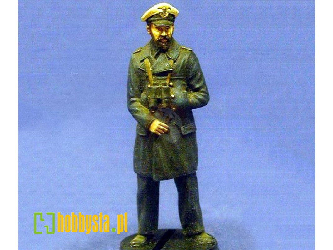 U-boot Officer With Binoculars - image 1 U-boot Officer With Binoculars - image 1