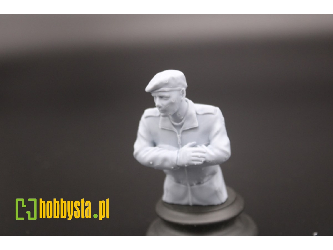 Bundeswehr Tank Crewmember Half-figure With Barret Hands Corsse In Front The Breast - image 1