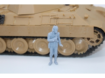 German Wwii Tank Commander - image 1