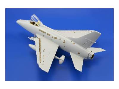 F-100C exterior 1/48 - Trumpeter - image 5