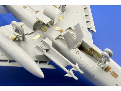 F-100C S. A. 1/72 - Trumpeter - image 14
