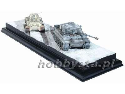 Tiger I vs T-34/76 Mod. 1941 - Winter diorama - image 1