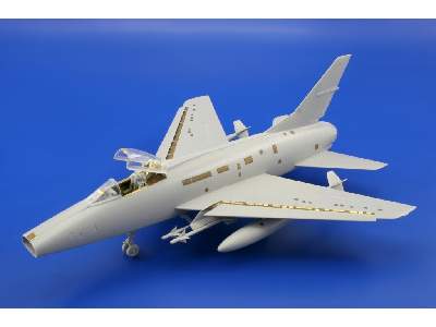 F-100D exterior 1/48 - Trumpeter - image 4