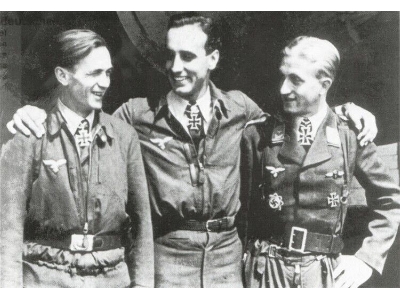 Nachtjäger Ace Hans Wolfgang Schnaufer, Complete Crew - image 1
