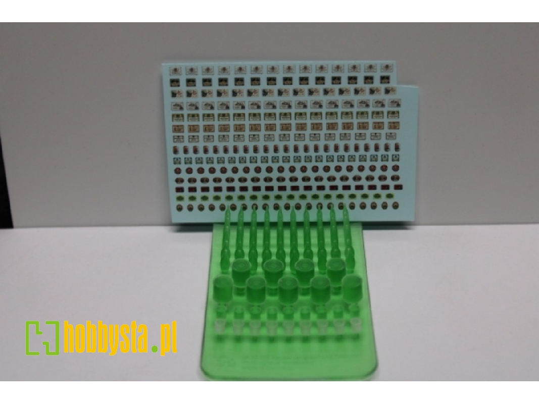 Food Tinns And Bottles - Kit Including Decalset - image 1