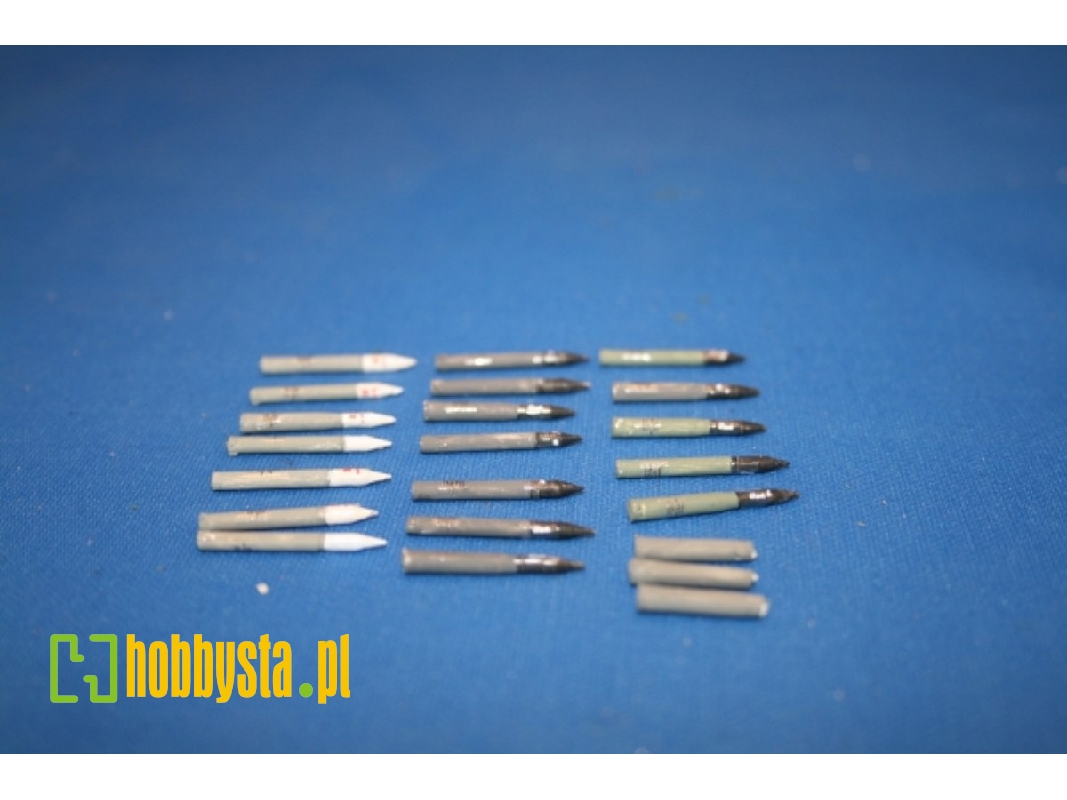 White Metal Ammo For Panzer Iv Tanks And Decals - image 1