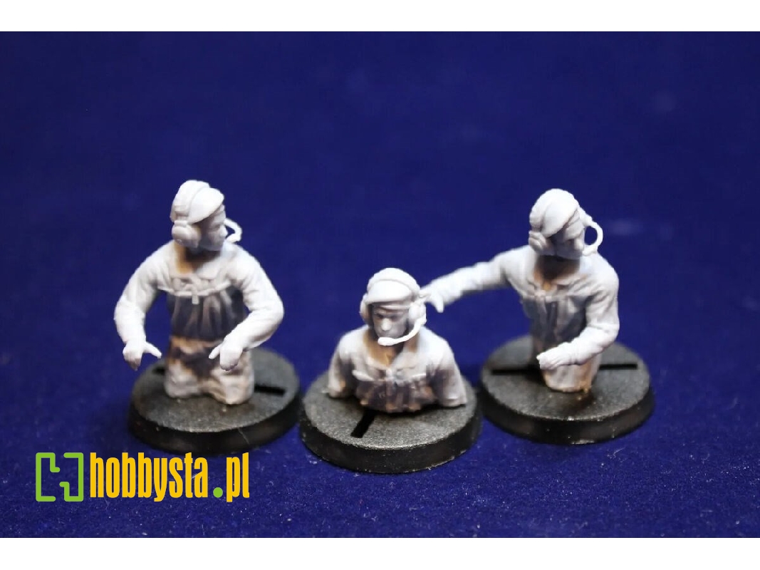 M48 Crew 3 Soldiers, Half Figures - image 1