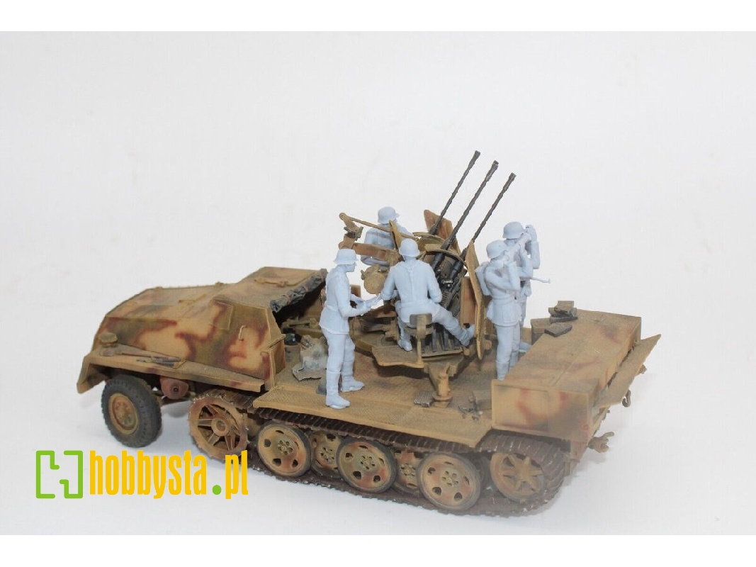 German Luftwaffe 2cm Flak/Vierling Crew (6 Figures) - image 1