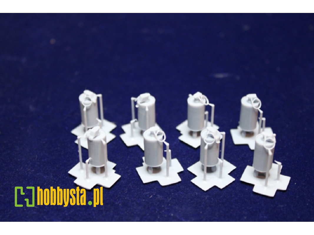 M18 Us Smoke Grenades (8pcs) - image 1