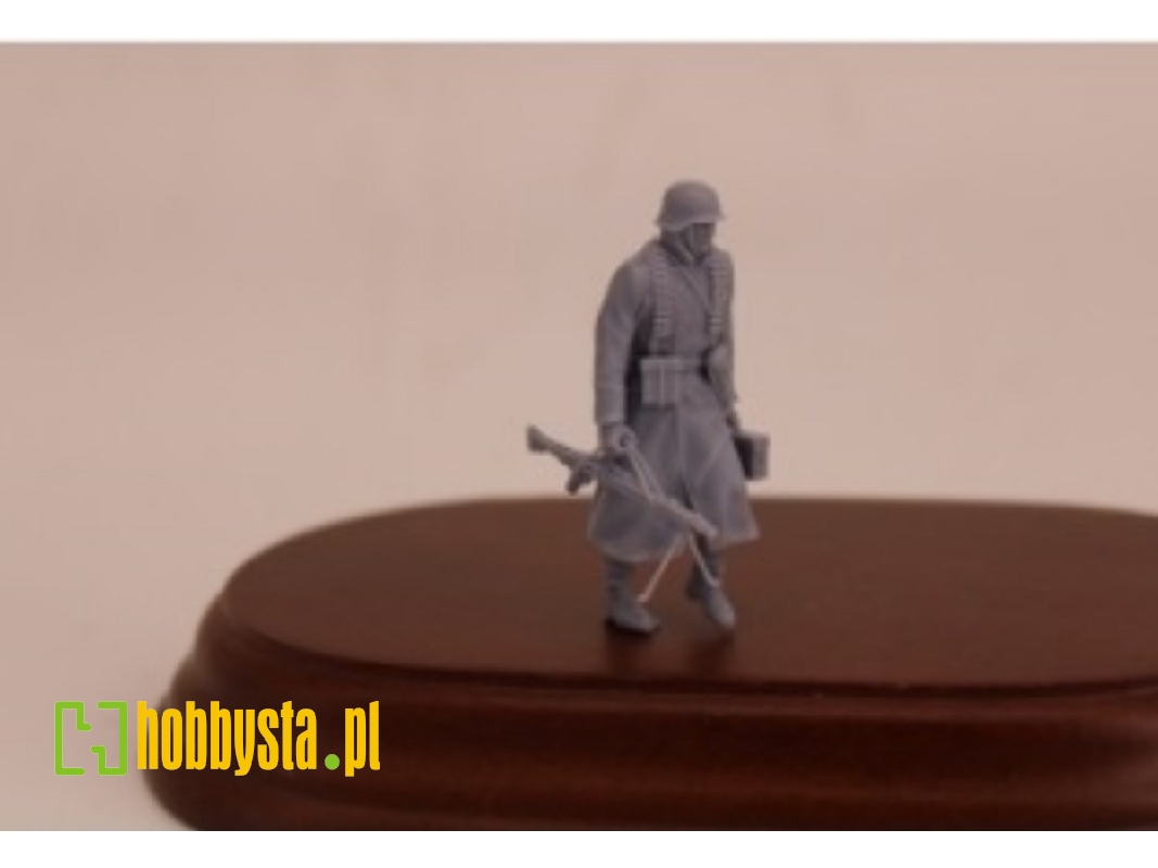 German Soldier Marching With Mg42 - image 1