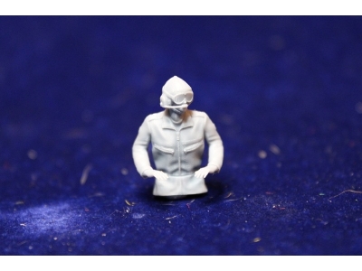 Leopard Tank Crew (4 Half-figures) - image 2
