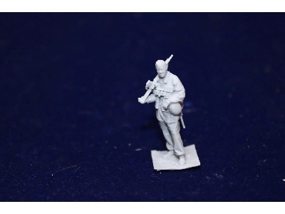 German Paratrooper 1940 - image 1