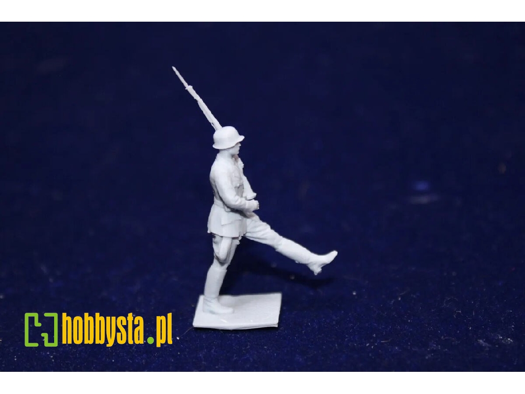 Lah In Goose Step - image 1