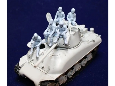 5 Us Tankers Sitting - image 1