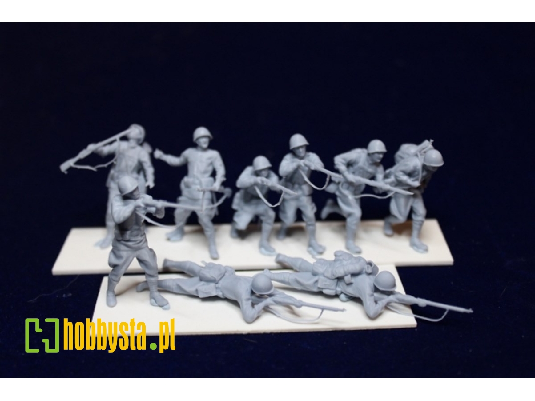Soviet Wwii Infantry Attacking (9 Figures) - image 1