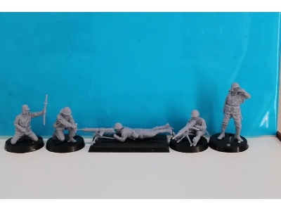 10 Japanese Infantry No. 4 In Attack - image 2