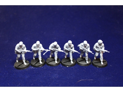 6 Early Bundeswehr Panzergrenadiers Attacking - image 1