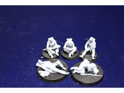 5 German Soldiers Resting - image 1