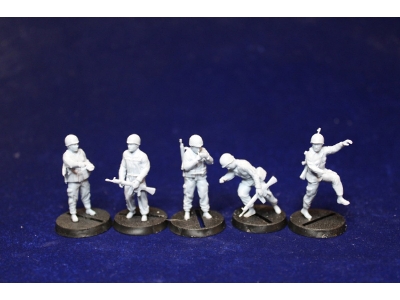 5 Early Bundeswehr Panzergrenadiers Leaving Vehicle - image 1