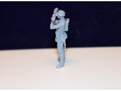 Luftwaffe Soldier With Range Finder 2 Cm Flak/ Quarter - image 2